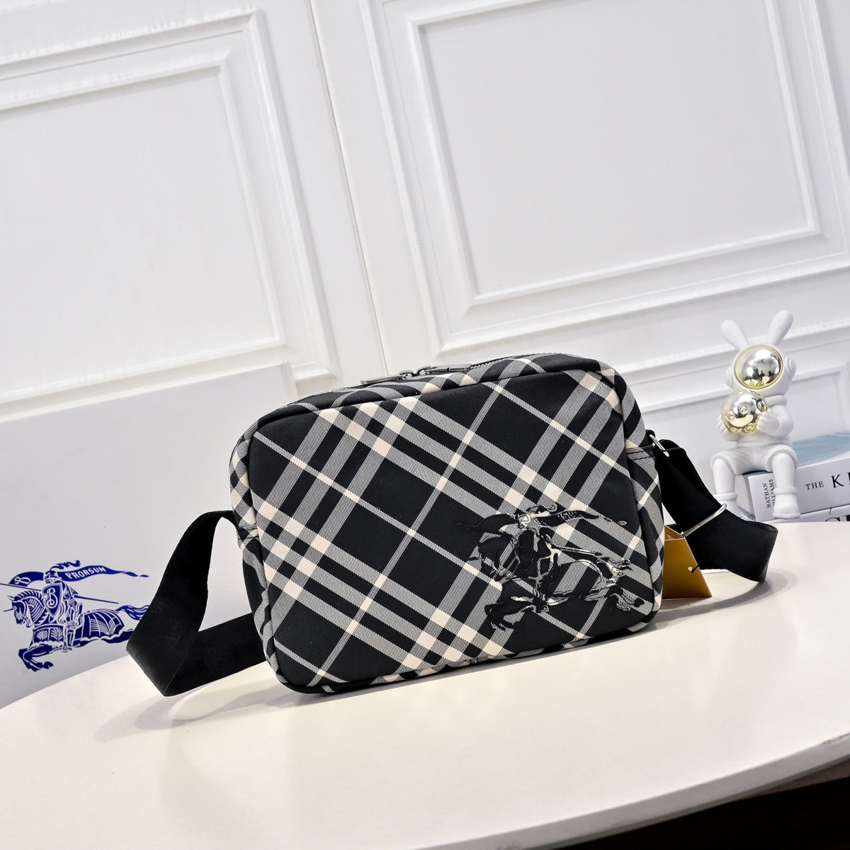 B Brand New Fashion Bag XC0425063006