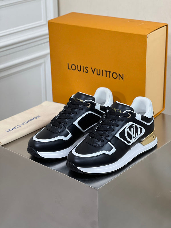 24 New Luxury V Sneakers 0424082901