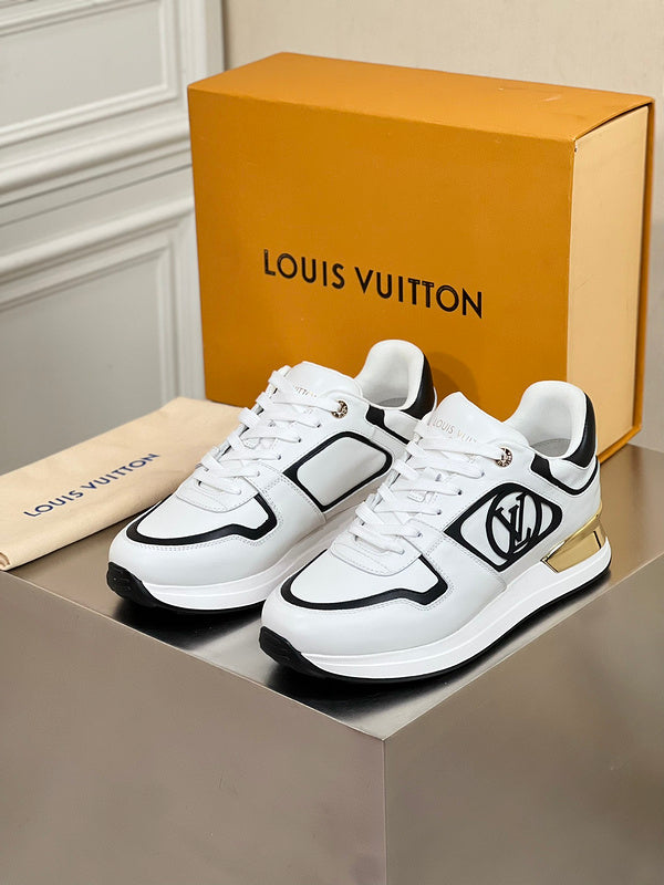 24 New Luxury V Sneakers 0424082901